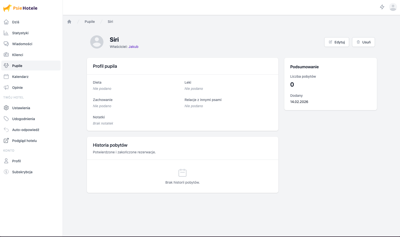 Karta pupila w panelu hotelu